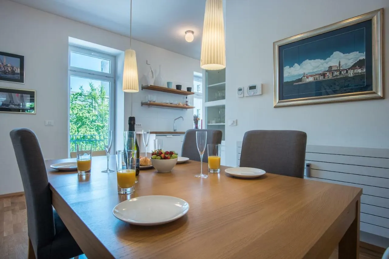 Luxury Central Apartment Ljubljana